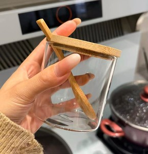 Juego de 3 Recipientes de Vidrio Transparente para Condimentos con Tapas de Bambú, Cucharas y Bandeja - Frascos Herméticos para Especias para la Encimera de la Cocina - Product Image 4
