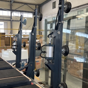 Centre de découpe de verre de grande taille et efficace : capacité de 1000 à 1200 pièces/h, comprend un multi-couteau horizontal, pour les projets de murs-rideaux - Product Image 1