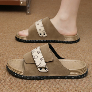 Sandalias planas de moda para hombre con suela de goma, diseño de diseñador, cierre con hebilla, suela de goma, pantuflas de lujo para hombre - Product Image 3