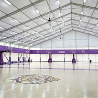 Abri sportif à structure libre personnalisé avec couverture en PVC coupe-vent pour compétitions sportives