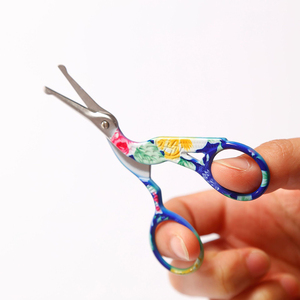 Petites ciseaux à poils de nez, ciseaux à sourcils, ciseaux de beauté pour la maison - Product Image 3