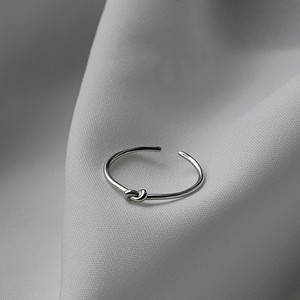 Minimalist Women's Ring Knotted Line Design Index Finger Pinky Ring Geometric Shape Fashion Jewelry Gift - Product Image 4
