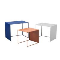 Tables basses modulaires KINNO Style minimaliste avec articles ménagers pratiques offrant une atmosphère et une disposition artistiques