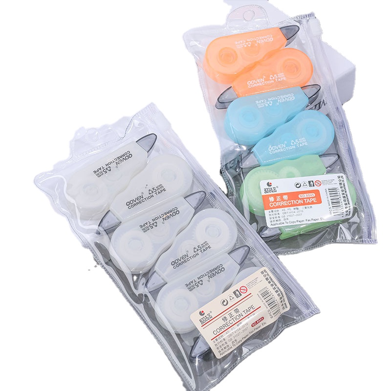 Студенты используют корректирующие ремни большой емкости для обучения коррекции ошибок теста с 6 наборами простых корректирующих ремней