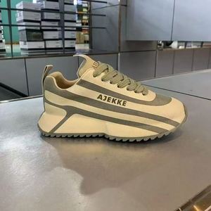Zapatillas Blancas con Suela Gruesa para Mujer, Modelo 2026, con Decoración de Estrellas, Plataforma, Estilo Retro Hong Kong, Casuales y Deportivas - Product Image 1