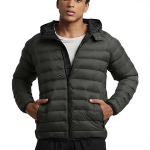 Chaqueta Acolchada con Capucha para Hombre, Invierno, Manga Larga, Cierre de Cremallera, Color Sólido, Corte Regular, Relleno de Poliéster - Product Image 1