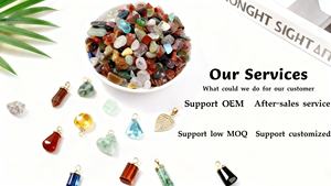 Bouteille d'eau en verre avec pointe de cristal naturel et couvercle en bambou, pierre de guérison en quartz - Product Image 5