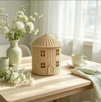 Panier de rangement en rotin naturel en forme de maison, avec décoration en tressage de rotin recouvert, idéal pour le rangement des jouets d'enfants