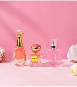 Nhà Máy Bán Hàng Trực Tiếp Chất Lượng Hàng Đầu Nước Hoa Thiết Lập Thích Hợp Cho Món Quà Cho Phụ Nữ Của Nước Hoa Nước Hoa Phun Hương Thơm - Product Image 3