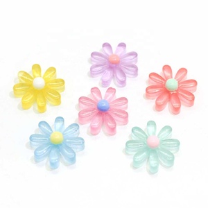 Fiori di <span class=keywords><strong>margherita</strong></span> in resina 16*16*6mm con retro piatto, ciondoli in resina per <span class=keywords><strong>orecchini</strong></span> pendenti e decorazioni per custodie del telefono - Product Image 6