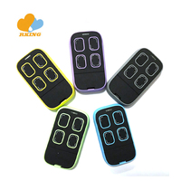 Télécommande universelle RKING RK-CRC-KIV33 à 4 boutons, multifréquence, duplicateur à code tournant, portée 100m, apprentissage tactile LED, en plastique