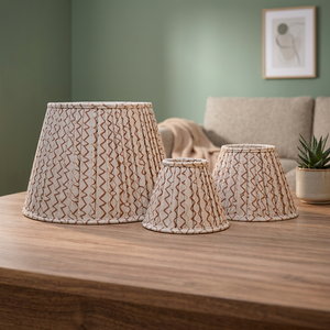 Juego de Pantallas de Lámpara de Tela con Estampado Geométrico en Zigzag Hechas a Mano, Pantalla Plisada de Terracota Crema Natural, Decoración Bohemia para Mesa - Product Image 3