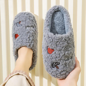Chaussons en peluche brodés de haute qualité, mignons et confortables, en coton doux, pour hommes et femmes, motif dessin animé tendance, parfaits pour le printemps - Product Image 6