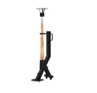 Chauffe-terrasse moderne à granulés, chauffage extérieur avec tube en verre résistant à la chaleur, base noire thermolaquée, équipé de 2 roues