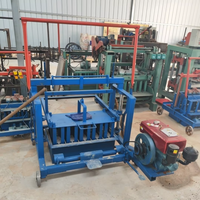 Machine mobile de fabrication de blocs de béton à prix d'usine en gros, avec moteur et pression hydraulique, facile à utiliser pour les espaces restreints