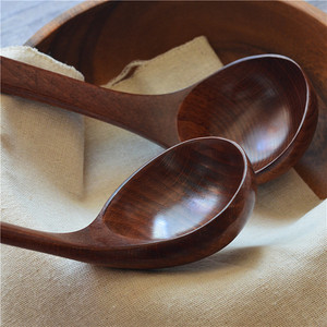 China al por mayor logotipo personalizado Hotel marrón oscuro mango largo gran olla caliente <span class=keywords><strong>Ramen</strong></span> de madera <span class=keywords><strong>cuchara</strong></span> de sopa <span class=keywords><strong>para</strong></span> vajilla - Product Image 4