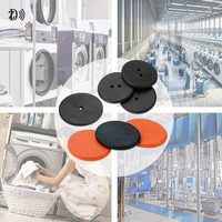 Étiquette NFC Mini PPS lavable 13,56 MHz NTAG213 de 13 mm avec logo personnalisé et trous pour uniforme de blanchisserie intelligent