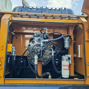 Excavadora de cadenas SANY SY365H usada, 36 toneladas, excavadora hidráulica china, maquinaria de construcción y minería de alta resistencia, en buen estado de funcionamiento. - Product Image 6