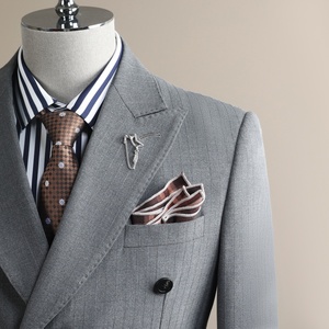 Completo da Uomo Slim Fit <span class=keywords><strong>Blu</strong></span> Navy a Righe Sottili <span class=keywords><strong>Doppiopetto</strong></span> per Matrimonio, Ballo di Fine Anno, Cerimonia, Sposo, Testimone, Eventi Speciali, Gala, Spettacoli - Product Image 2