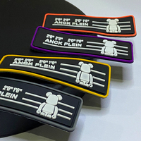 Écusson en PVC souple 3D personnalisé, patch en silicone, adhésif thermofusible pour chapeaux, écussons en PVC souple avec velcro pour vêtements