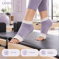 Chaussettes de Pilates à bout ouvert avec grip, lavande et blanc, spécifications complètes pour acheteurs, développement en usine, programme de vente en gros