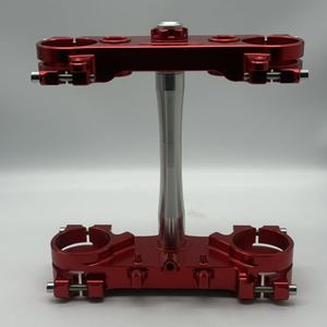 Triple Clamp in Alluminio Personalizzati per <span class=keywords><strong>Moto</strong></span> da Strada e Fuoristrada, per Honda, Yamaha, Kawasaki, <span class=keywords><strong>Suzuki</strong></span>, KTM - Product Image 3