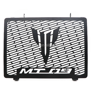 MT-09 MT09 <span class=keywords><strong>Moto</strong></span> modifié <span class=keywords><strong>réservoir</strong></span> d'eau réseau radiateur <span class=keywords><strong>de</strong></span> refroidissement à eau <span class=keywords><strong>protection</strong></span> - Product Image 2