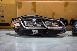 Faros Delanteros LED de Actualización para <span class=keywords><strong>Jaguar</strong></span> <span class=keywords><strong>XJ</strong></span> 2010-2019, Versión Estadounidense, Personalizables, Totalmente Compatibles con Todas las Funciones, Sin Códigos de Error - Product Image 2