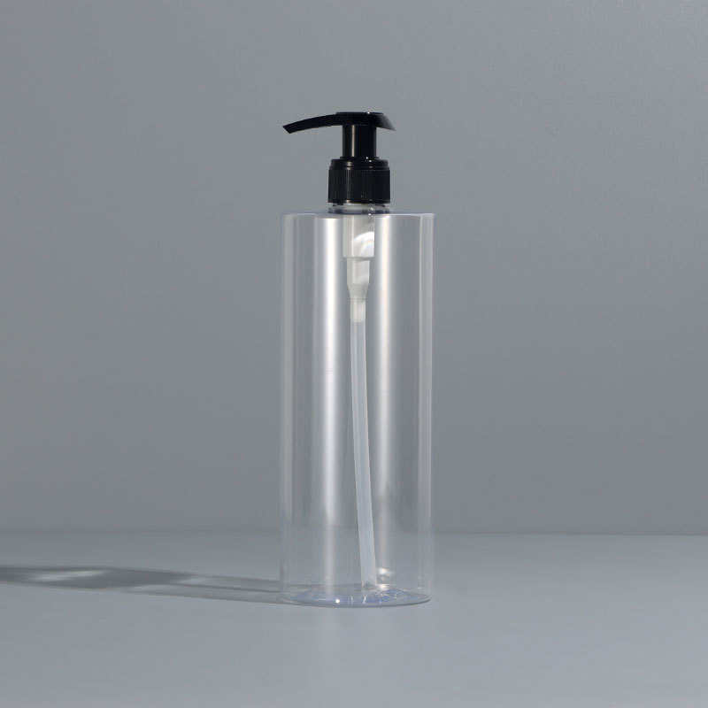 Bouteille transparente V pompe noire