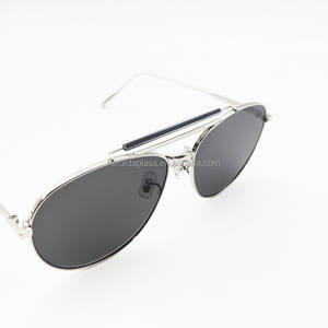 แว่นกันแดดทรงโอวอลแบบมินิมอลสไตล์เรโทรโอเวอร์ไซส์ แฟชั่นดับเบิ้ลบริดจ์ สำหรับทุกเพศ สไตล์นักบินเรโทร - Product Image 5