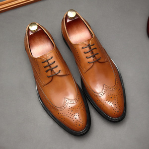 รองเท้าหนังผู้ชายทรงหัวแหลมกันน้ำ ระบายอากาศได้ดี รองรับอุ้งเท้าอย่างดี สวมใส่ง่ายแบบสลิปออน รุ่น DSYX - Product Image 4