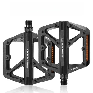 Nouvelle pédale de vélo en plastique légère et antidérapante New Image RF-09 à 3 roulements avec <span class=keywords><strong>axe</strong></span> en acier au luomolybdène pour vélos de montagne/route/BMX - Product Image 3