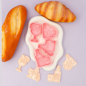 Série de vin <span class=keywords><strong>emporte</strong></span>-pièces en plastique forme de dessin animé écologique pour modèle de verre 3D bricolage argile imprimé Biscuit moule - Product Image 1
