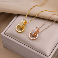 Collier à double anneau délicat à la vente en gros, pendentif diamant couleur rose, chaîne claviculaire