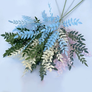 Arrangements H-718 <span class=keywords><strong>de</strong></span> feuilles vertes artificielles <span class=keywords><strong>de</strong></span> <span class=keywords><strong>feuille</strong></span> d'arbre d'acacia <span class=keywords><strong>de</strong></span> branche unique pour des décorations d'événement <span class=keywords><strong>de</strong></span> mariage - Product Image 1
