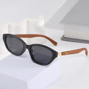 Lunettes de soleil polarisées haut de gamme pour <span class=keywords><strong>femme</strong></span>, branches effet bois, anti-UV, pour visages fins, usage quotidien - Product Image 1