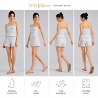Ensemble de loungewear deux pièces pour femme, motif floral, avec haut bustier smocké et short festonné en coton froissé, collection été
