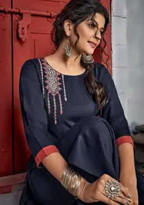 Ensemble de pantalons pour femmes de style indien et pakistanais d'articles ethniques les plus vendus en vrac de l'exportateur indien - Product Image 5