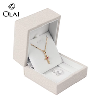 Bague en cuir PU beige de qualité luxueuse personnalisée, boucle d'oreille, collier, boîte d'emballage de stockage de bijoux