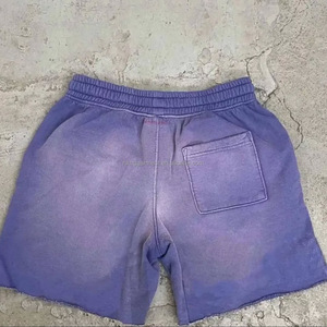 Pantalones Cortos de Algodón Personalizados con Bajo sin Rematar, Lavado Ácido, Estilo Jogger, Rasgados, de Felpa Francesa, Lisos, de Forro Polar, Estilo Urbano, de Corte Holgado para Hombre - Product Image 2