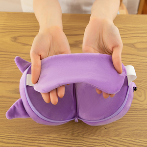Masque pour les yeux et oreiller de <span class=keywords><strong>voyage</strong></span> 2-en-1 en forme d'animal de dessin animé, oreiller de <span class=keywords><strong>voyage</strong></span> en coton PP en forme de U, pendentif de sac à dos portable, personnalisable - Product Image 4