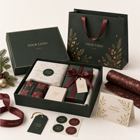 Emballage cadeau de Noël : Ensemble complet de boîtes cadeaux personnalisées, sacs en papier, rubans, autocollants, cartes – Vente en gros