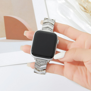 สายนาฬิกาข้อมือแบบเปลี่ยนได้สำหรับ Apple Watch Ultra 1/2/3 ขนาด 49 มม. ประดับเพชรและคริสตัลรูปตัววี ดีไซน์หรูหราสำหรับผู้หญิง - Product Image 3