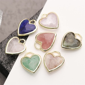 Mới nhất đáng yêu kích thước nhỏ đá quý làm mặt dây chuyền trái tim thời trang vàng bezel tự nhiên handmade thạch anh tím đá trái tim quyến rũ - Product Image 4