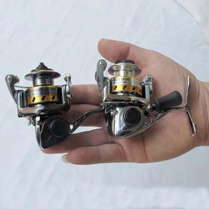 Mini Carrete de Pesca Giratorio de Metal de 40g para Mano Derecha, Carrete de Pesca en Roca Oceánica Z1D - Product Image 3