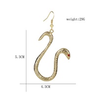 Boucles d'oreilles serpent style Boa Hancock inspirées de l'anime pour femmes avec pendentifs métalliques – Idéales pour le cosplay et la mode quotidienne