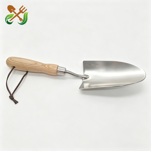Grossiste en outils de jardin à faible MOQ : pelle en métal, râteau à feuilles et kit de bonsaï pour le désherbage, coffrets cadeaux de Noël - Product Image 4