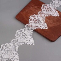Accessoires de vêtements en gros, matériel de couture, tissu pour robe de mariée, garniture, broderie blanche dorée, literie, nappe, dentelle textile