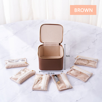 Mini Organisateur de Bijoux Carré Moderne en Cuir avec Pochettes, Étui de Rangement Portable pour Boucles d'Oreilles, Bagues, Rouge à Lèvres et Bijoux Fins