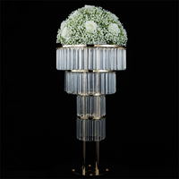 Centres de table de mariage exquis de luxe, support de fleurs en métal doré, vase à fleurs en cristal pour la décoration d'événements de fête de mariage